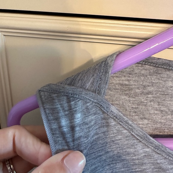 Athleta gray sleeveless top size medium - Picture 2 of 5